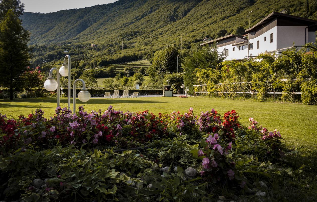 罗曼内拉酒店 Spinone Al Lago 外观 照片